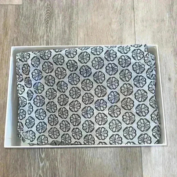 Alexander McQueen Sneakers - Picture 11 of 12